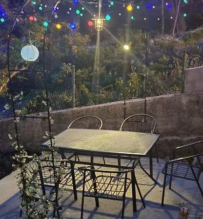 Jungle Jam Apartment *