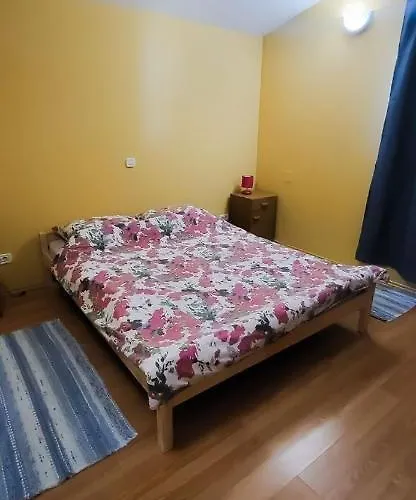 Jungle Jam Apartment